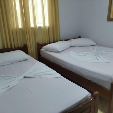 Hako Apartments Sarandë エクステリア 写真