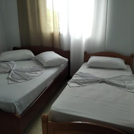 Hako Apartments Sarandë エクステリア 写真