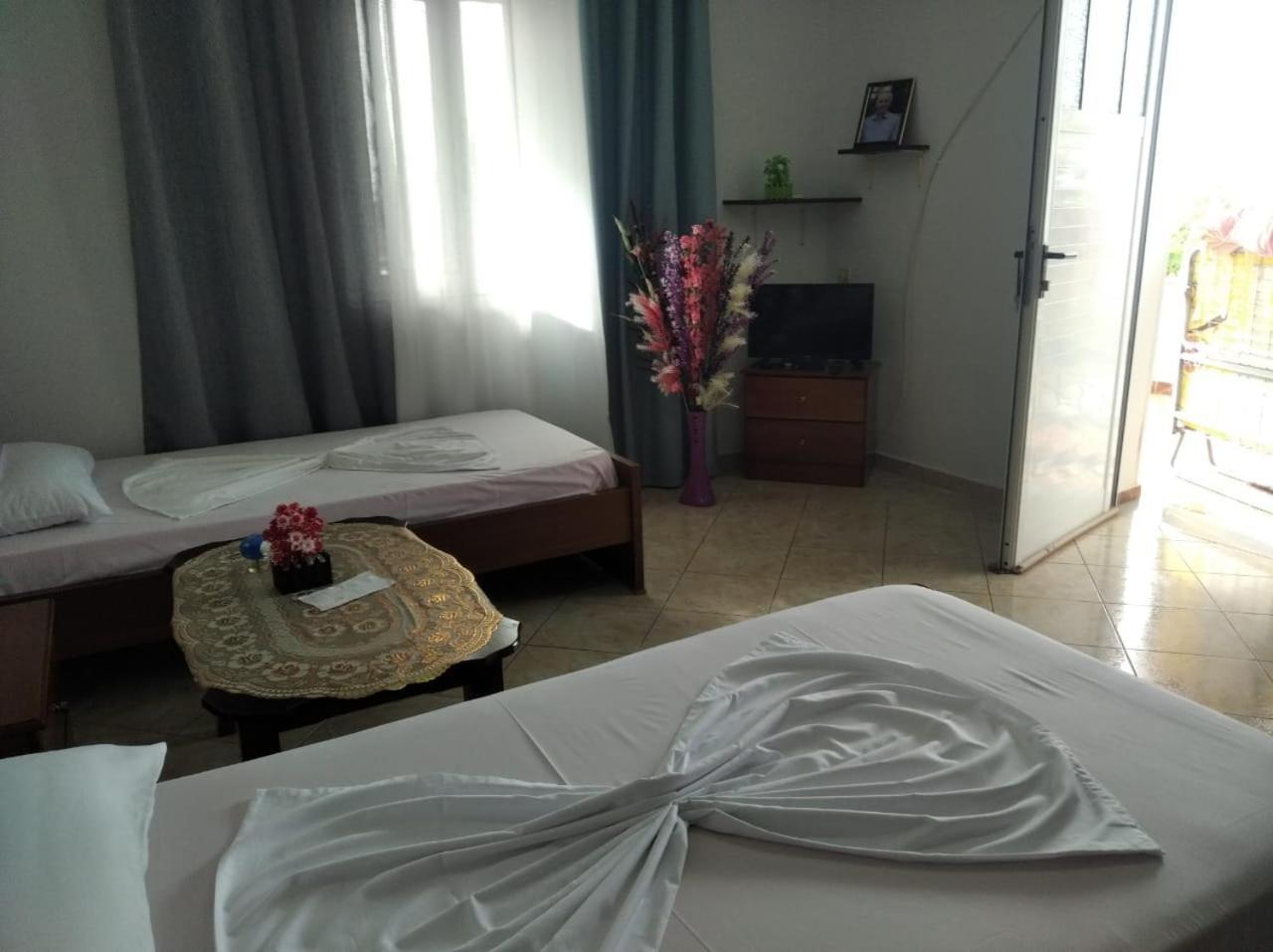 Hako Apartments Sarandë エクステリア 写真